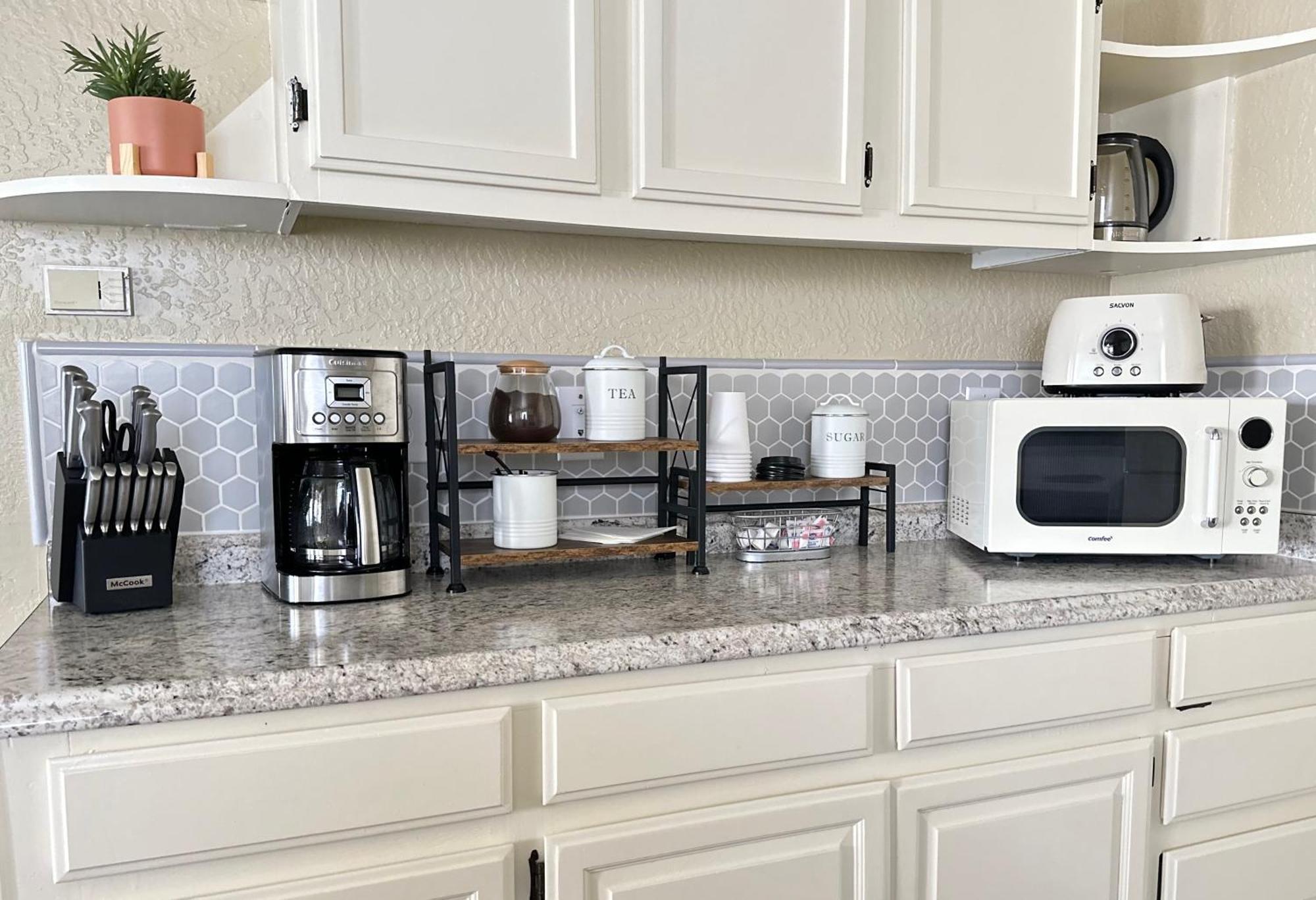 Near Downtown- Kitchen-Washerdryer-Parking 메드퍼드 외부 사진