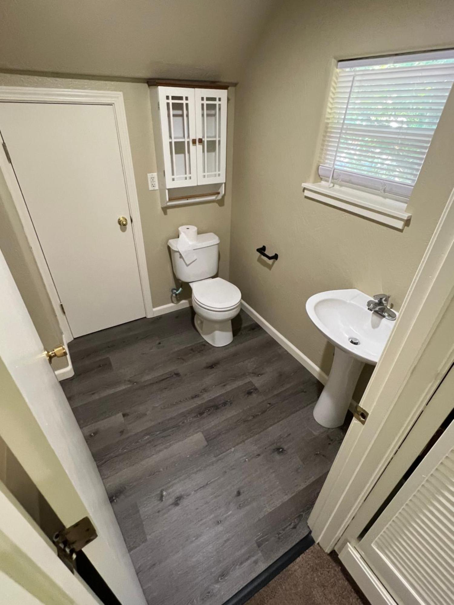 Near Downtown- Kitchen-Washerdryer-Parking 메드퍼드 외부 사진